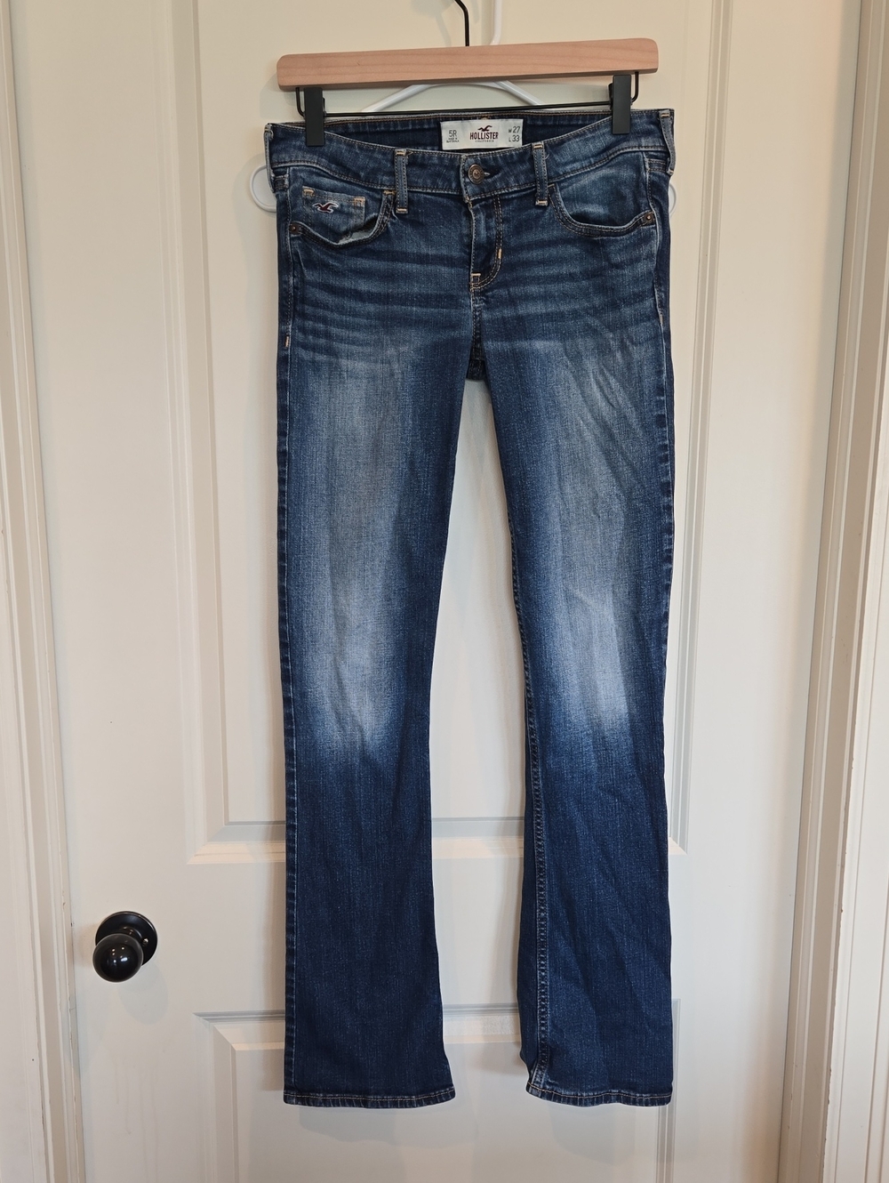 Hollister Low Rise Women's Boot Cut Jeans in Dark Blue Wash 27x33